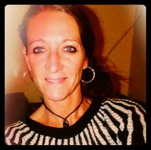 Meet your Posher, April